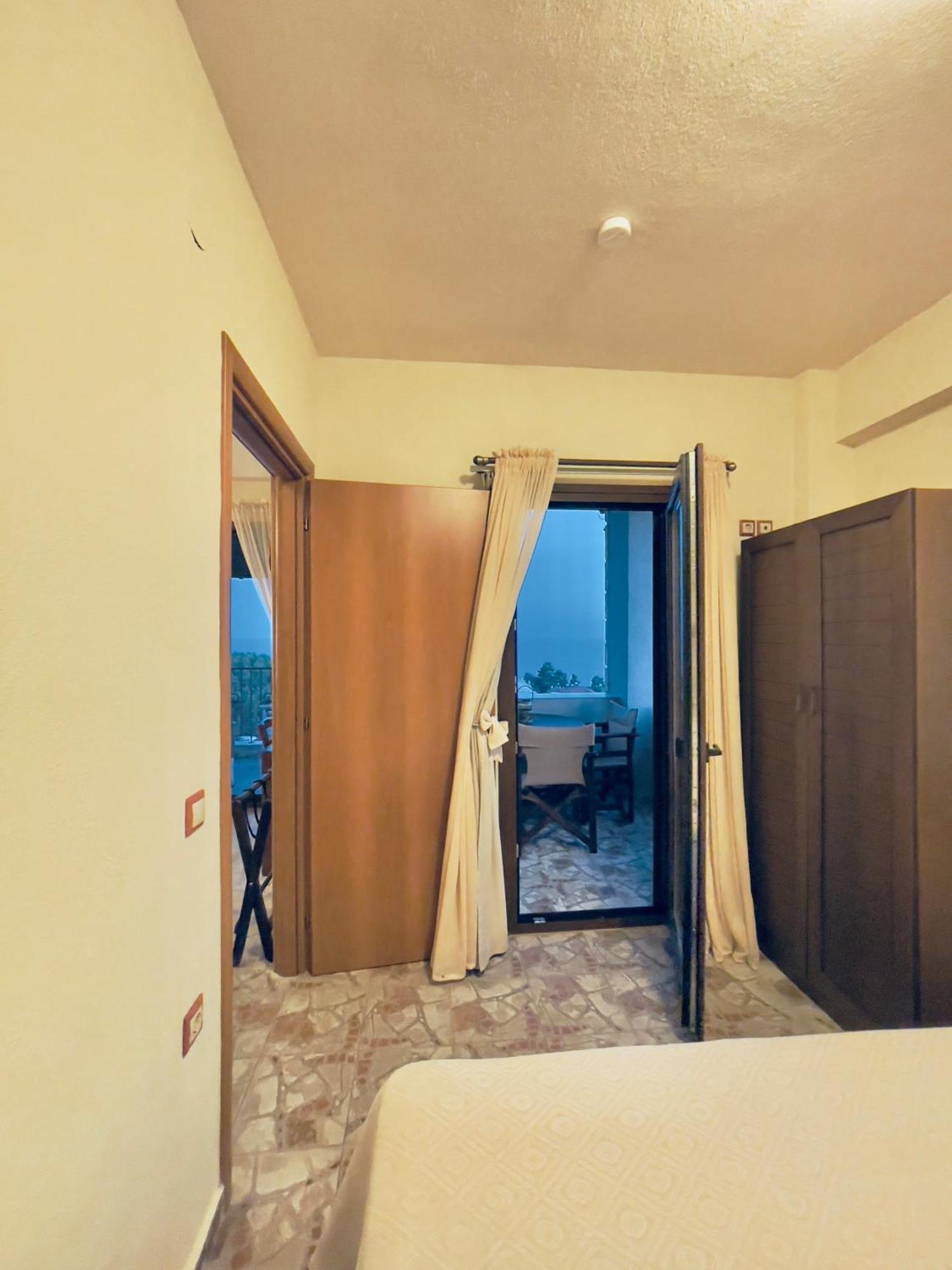 Palamidi Aparthotel Agia Paraskevi  Exteriör bild